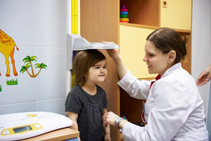 Прием платным педиатром в детской поликлинике, детском медицинском центре 